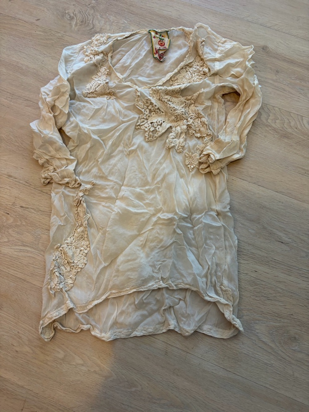 Johnny Was Women's Cream Lace Appliqué V-Neck Tunic Top XS